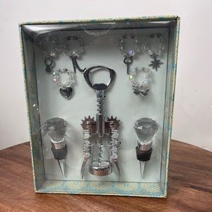 Wild eye Designs wine set- nine pieces.